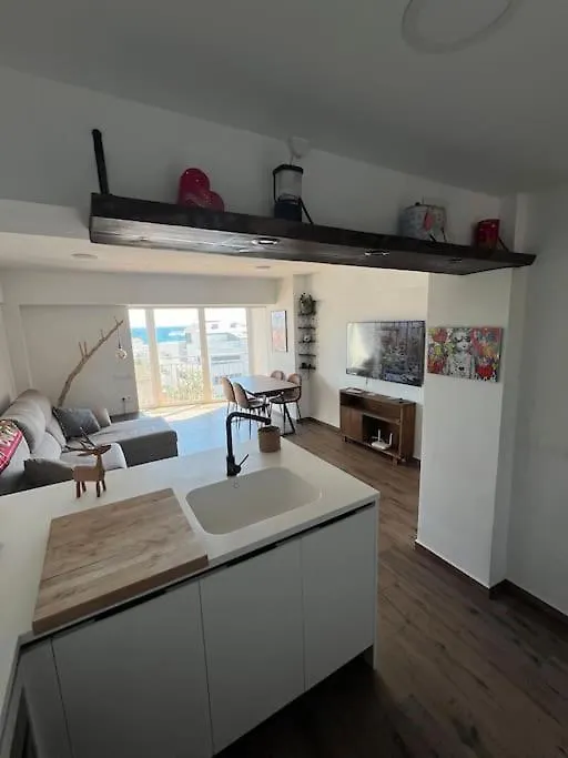 קלנג'ה Apartment With Sea Views 50M From The Beach